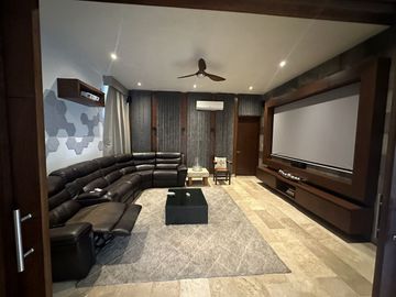 Lujosa residencia en venta en Privada Kutz del Yucatán Country Club