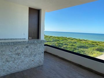 Departamento en venta frente al mar de Telchac Puerto.