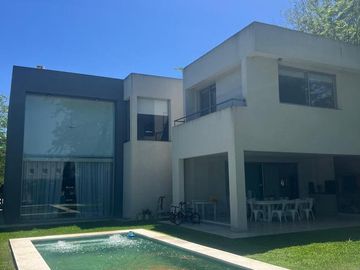 Venta de Casa Fincas de Hudson