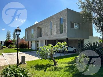 Venta de Casa I Haras del Sol Pilar I La mejor relación precio calidad del Barrio