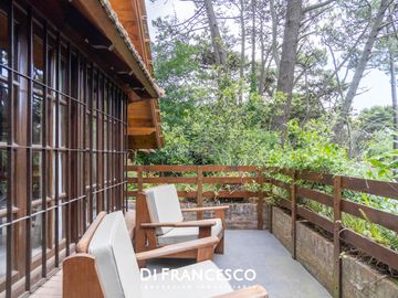 Casa 5 ambientes en Pinamar Pileta Climatizada