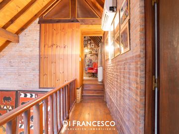 Casa 5 ambientes en Pinamar Pileta Climatizada
