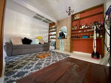 CASA EN RENTA AMUEBLADA EN LOMAS DE CORTÉS