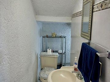 CASA EN RENTA AMUEBLADA EN LOMAS DE CORTÉS