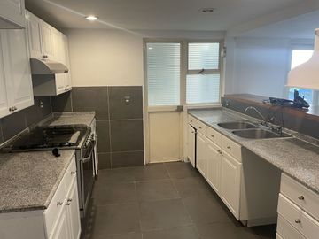 SE VENDE CASA EN LOMAS DE VISTA HERMOSA