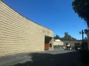 SE VENDE CASA EN LOMAS DE VISTA HERMOSA