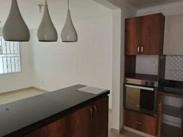 Casa en propiedad Horizontal primer piso, Limonar, Cali