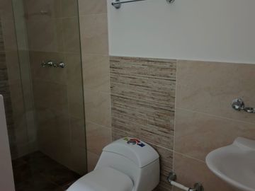 Casa en propiedad Horizontal primer piso, Limonar, Cali