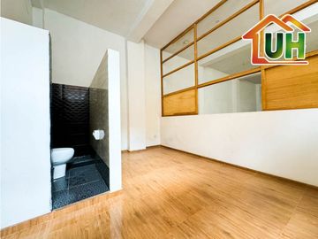00626 - VENTA ALMACEN MANANTAY - PROYECCION A 5 PISOS - AT 300 M2