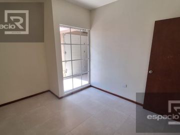 CASA EN VENTA EN CAMINO REAL, MUY CERCA DE BODEGA AURRERA