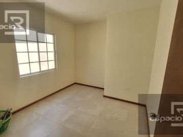 CASA EN VENTA EN CAMINO REAL, MUY CERCA DE BODEGA AURRERA