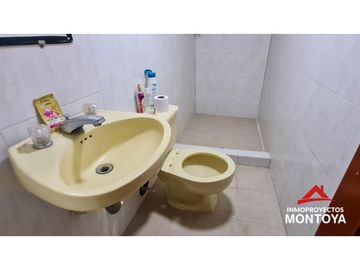 Casa de 1 nivel con 4 rentas en Los Molinos, Dosquebradas