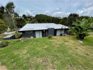 VENTA DE FINCA EN GUARNE