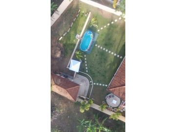 VILLA ZAITA / 2 NIVELES / 1250 M2 / 5 HABITACION / DEPOSITO / TERRAZA