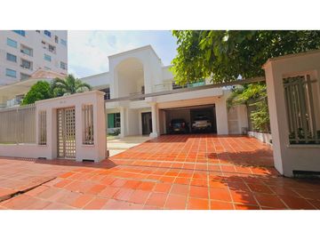 VENTA CASA DE LUJO EN VILLA SANTOS