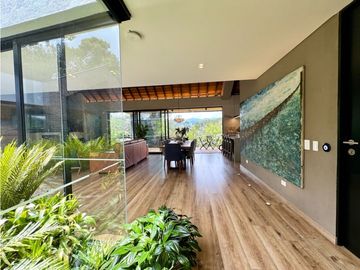 Vendo lujosa casa campestre en El Retiro Antioquia