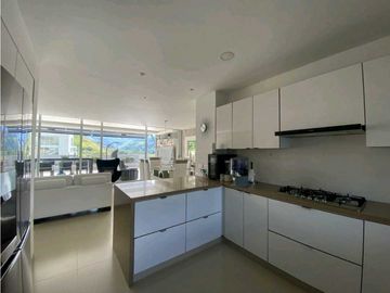 [MC-C] APARTAMENTO CON TERRAZA EN VENTA SANTA TERESITA CALI