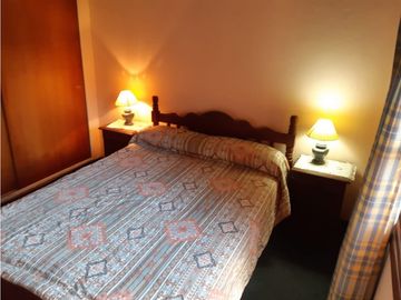Duplex tipo casa ( acceso directo desde la calle, individual )