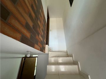 SE VENDE CASA EN LA CEJA SECTOR LA ALDEA 2  VIVIENDAS EN  1