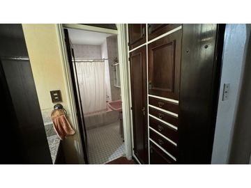 VENDE CASA EN CHACRAS DE CORIA
