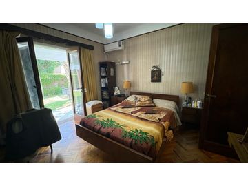 VENDE CASA EN CHACRAS DE CORIA