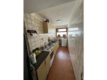 PLAZA MITRE - DEPARTAMENTO DE 3 AMBIENTES A LA CALLE