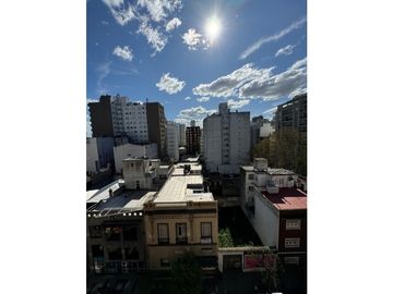 PLAZA MITRE - DEPARTAMENTO DE 3 AMBIENTES A LA CALLE
