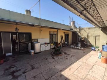 Casa en venta en Moron Sur