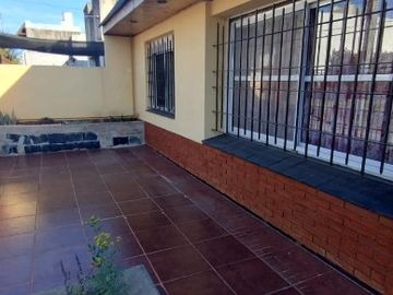 Casa en venta en Moron Sur