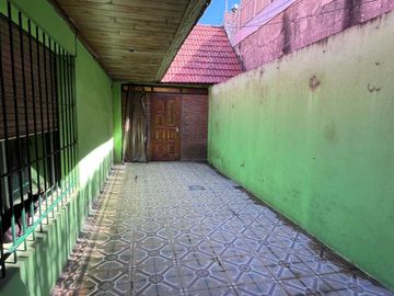 Departamento Tipo Casa en venta en Lanus Este