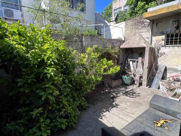 Departamento Tipo Casa en venta en Lanus Este