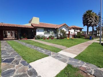 Casa en Venta en Mantagua 12.010