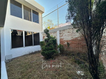Casa en venta en 49 B Sur, Fracc. Estrellas del Sur