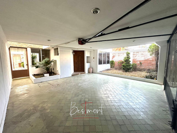 Casa en venta en 49 B Sur, Fracc. Estrellas del Sur
