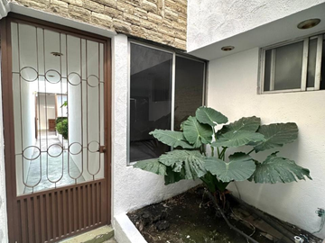 Casa en venta en 49 B Sur, Fracc. Estrellas del Sur