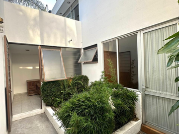 Casa en venta en 49 B Sur, Fracc. Estrellas del Sur