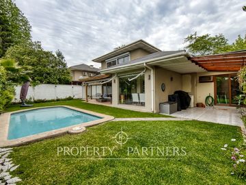 Venta de preciosa casa en condominio, Peñalolen