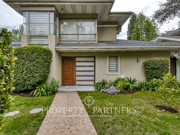Venta de preciosa casa en condominio, Peñalolen
