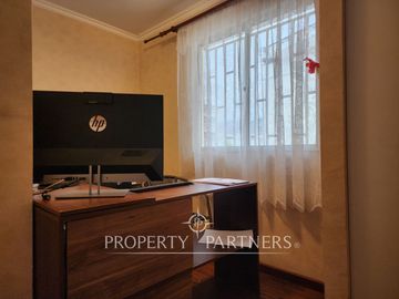 Oportunidad Casa con local comercial en Oficina Ausonia