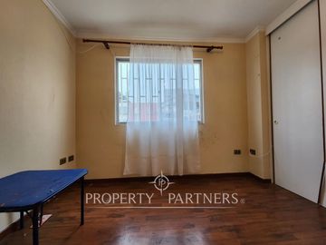 Oportunidad Casa con local comercial en Oficina Ausonia