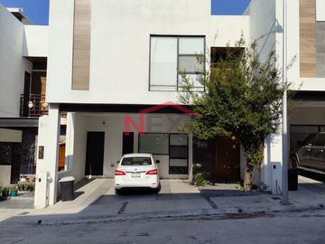 CASA EN RESIDENCIAL CAZADORES LOMAS DE LOURDES