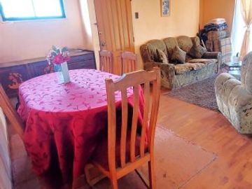 Amplia Casa Dos Niveles, Villa Santa Lucia, Gómez Carreño