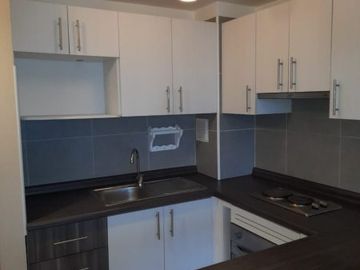 Se vende departamento en Los Pinos Condominio Alto Manquehue, Quilpue Ves.-