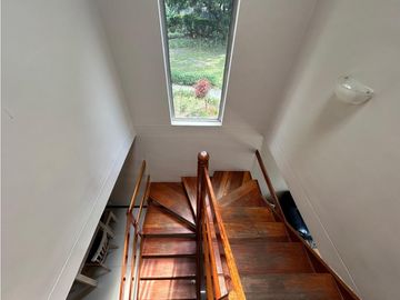 CASA EN ENVIGADO SECTOR ALCAL MILN