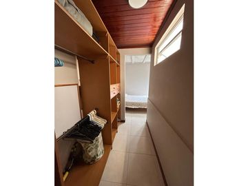 CASA EN ENVIGADO SECTOR ALCAL MILN