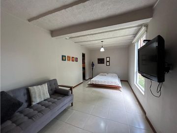 CASA EN ENVIGADO SECTOR ALCAL MILN