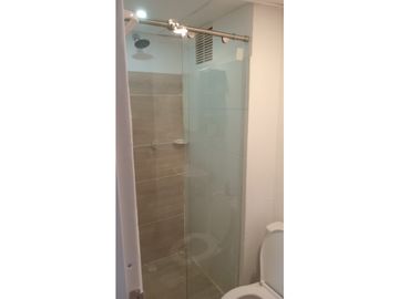SE VENDE ESPECTACULAR APARTAMENTO EN LOS CMBULOS