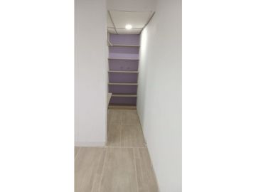 SE VENDE ESPECTACULAR APARTAMENTO EN LOS CMBULOS