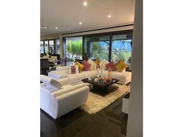 Venta De Casa En El Retiro