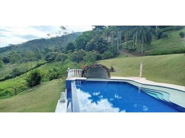 Venta de Casa Finca En Suroeste